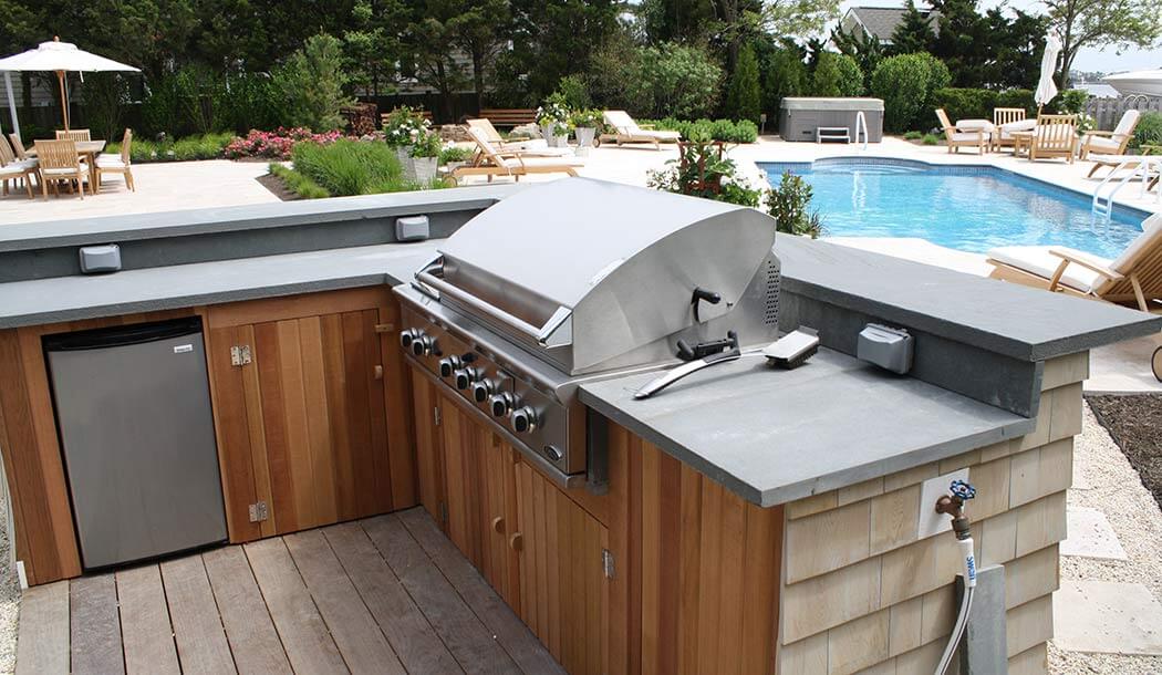 Outdoor Kitchens and Grilling